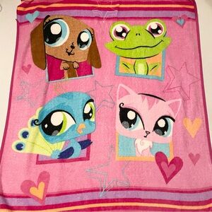 Hasbro LPS Littlest Pet Shop Fleece Plush Throw Blanket Flaws